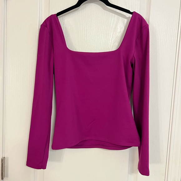 Express Body Contour High Compression Square Neck Long Sleeve Tee Top - MEDIUM - Picture 8 of 8